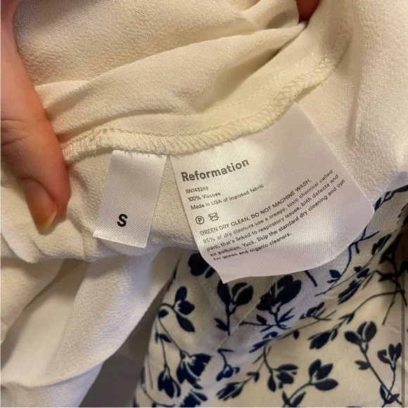 Reformation Toni dress, Mykonos - Picture 5 of 6